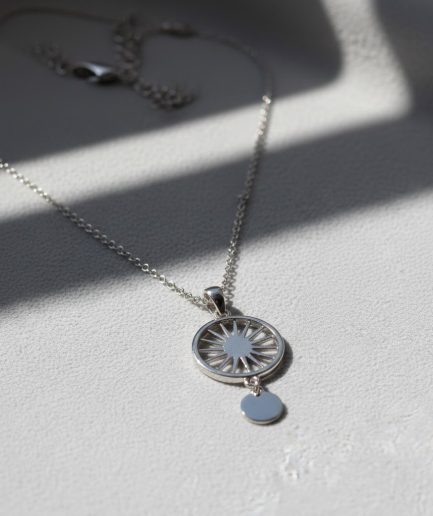 Women Gold Minimal Elegant Premium Pendant Chain Wear