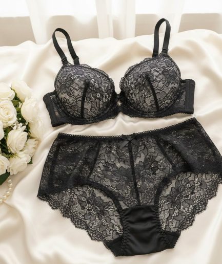 Women Black Cotton Comfortable Supportive Bra Panty Combo