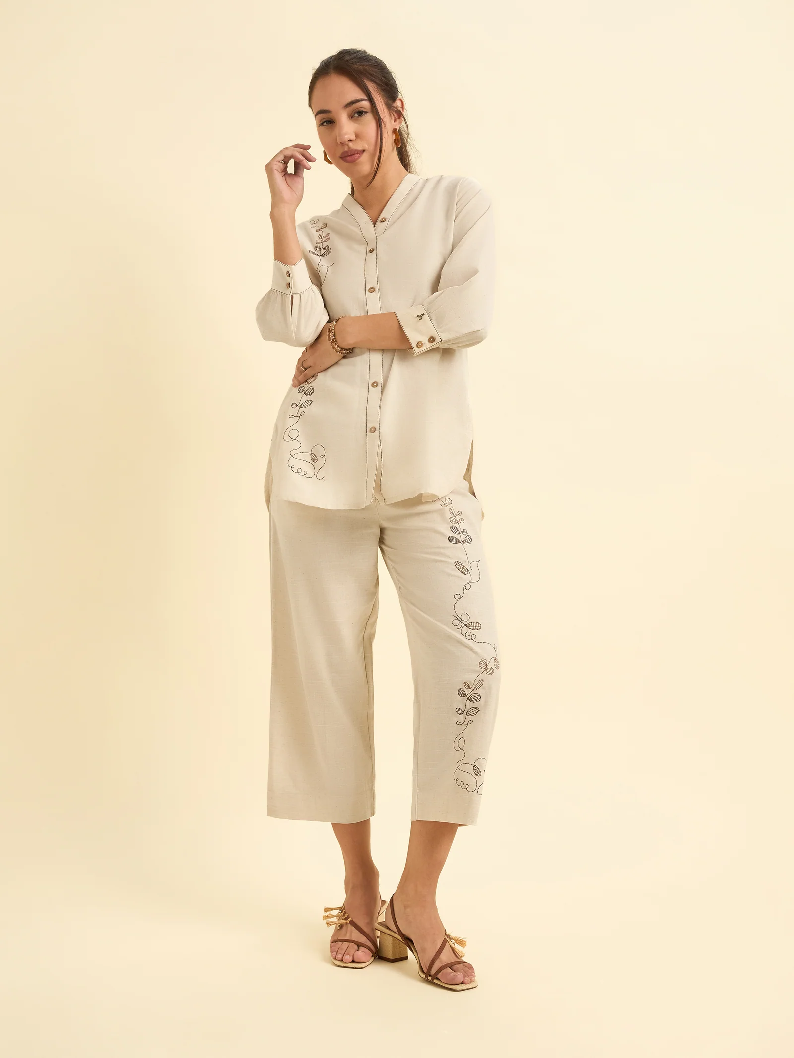 Ivory Cotton Flax Slub Tunic Set With Parallel Pant And Embroidery - Image 2