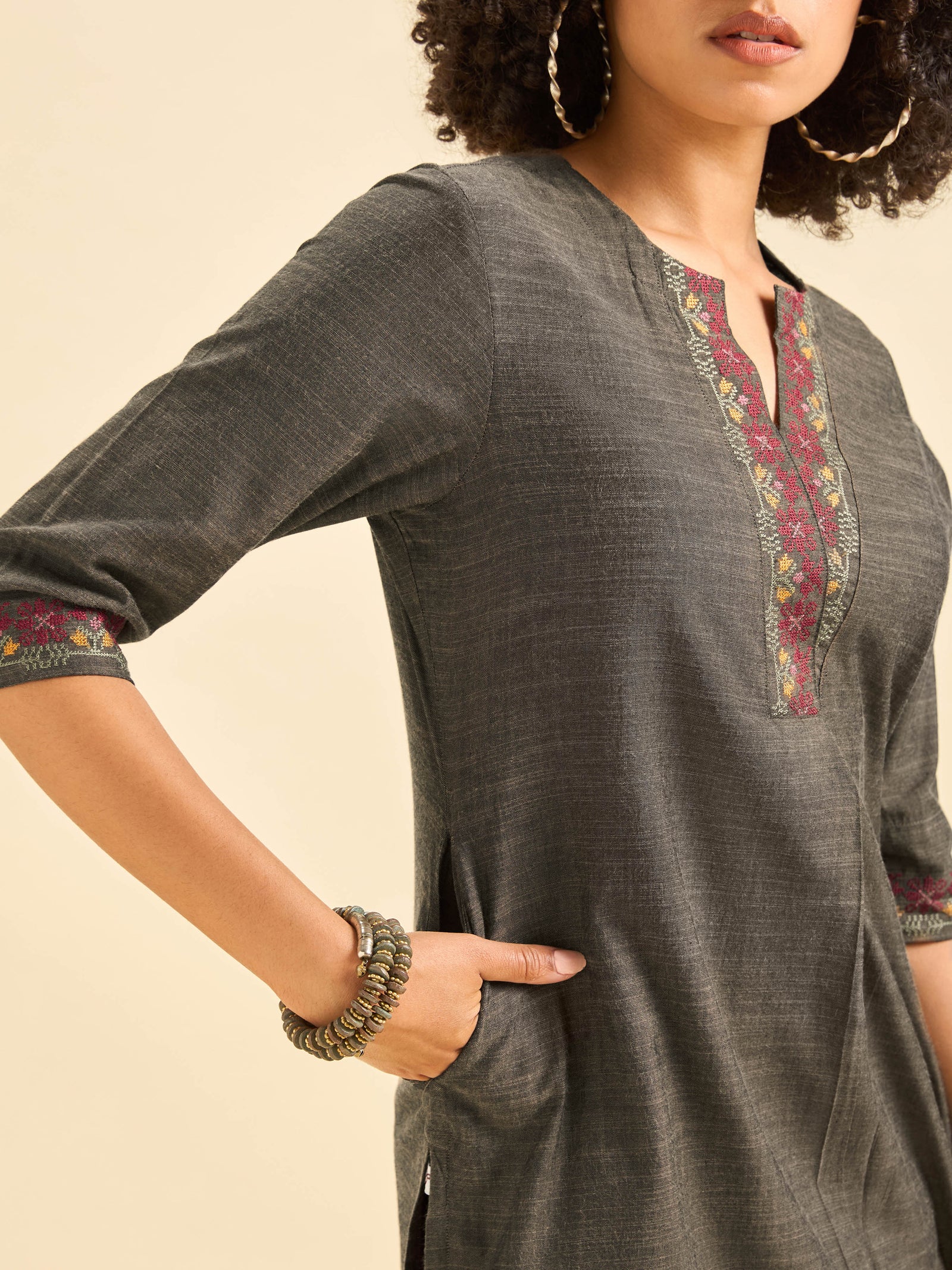 Dark Grey Cotton Viscose Kurti With Cross Stitch Embroidery - Image 2