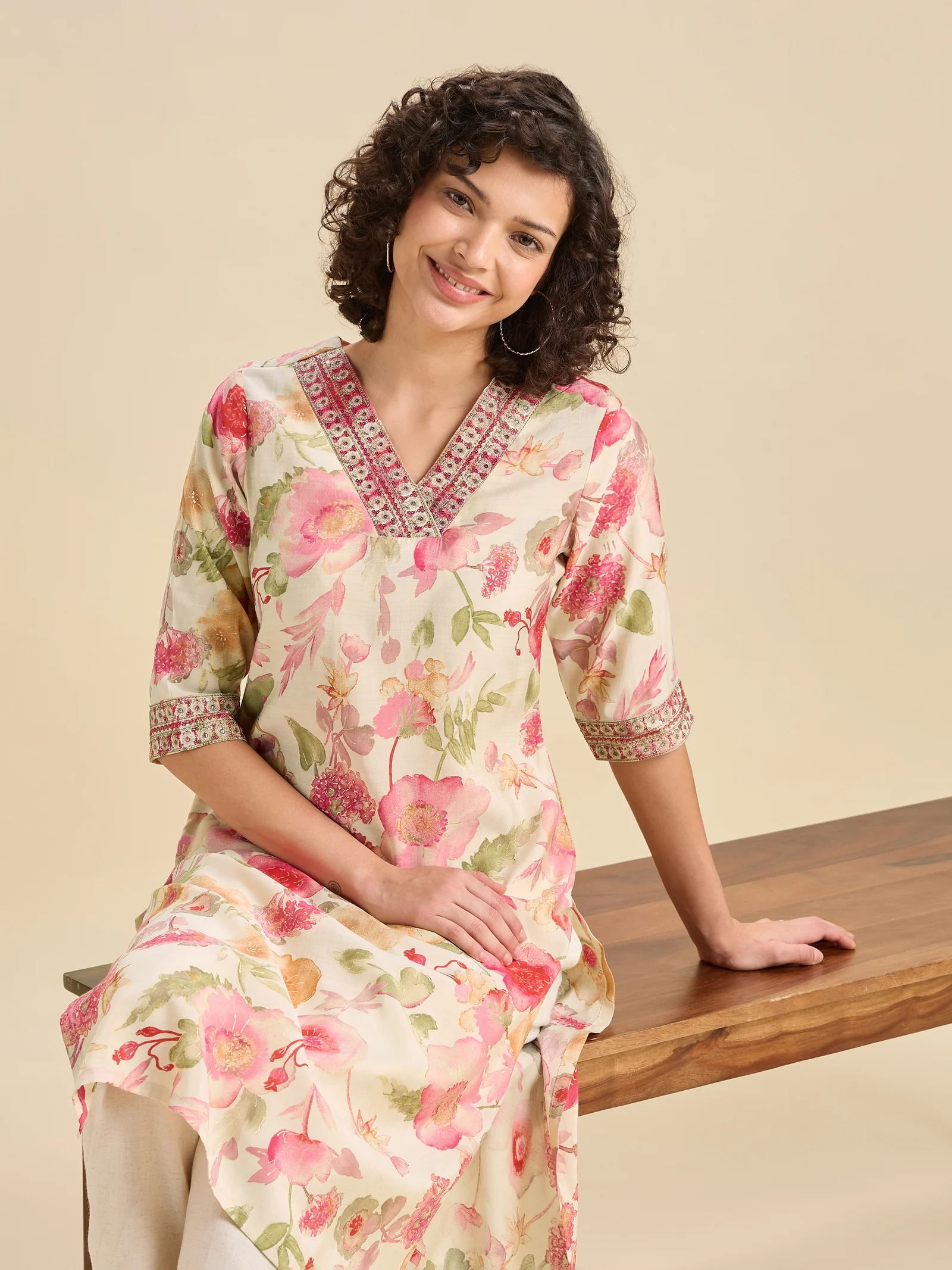 Ivory Modal Chanderi Printed Slitted Kurti With Sequins Embroidery - Image 2