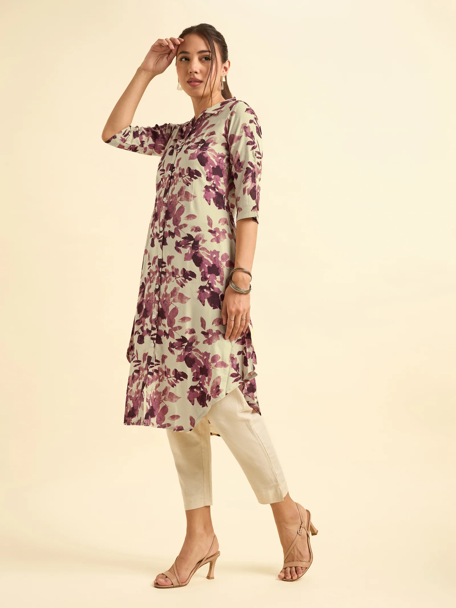 Ivory Wine Red Viscose Printed Kurti With Shaped Hemline - Image 4