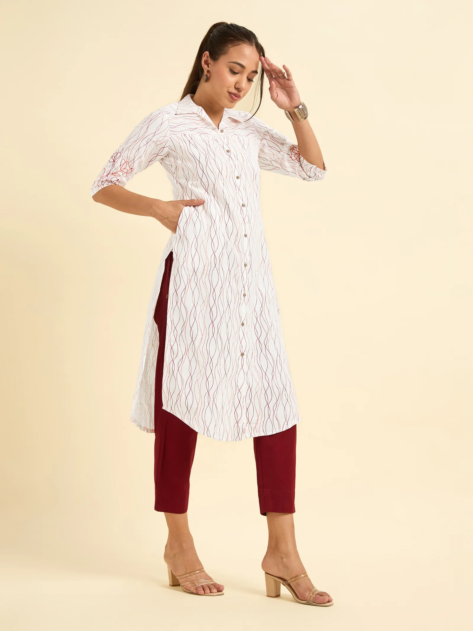 White Cotton Flax Slub Printed Slitted Kurti With Embroidery - Image 3