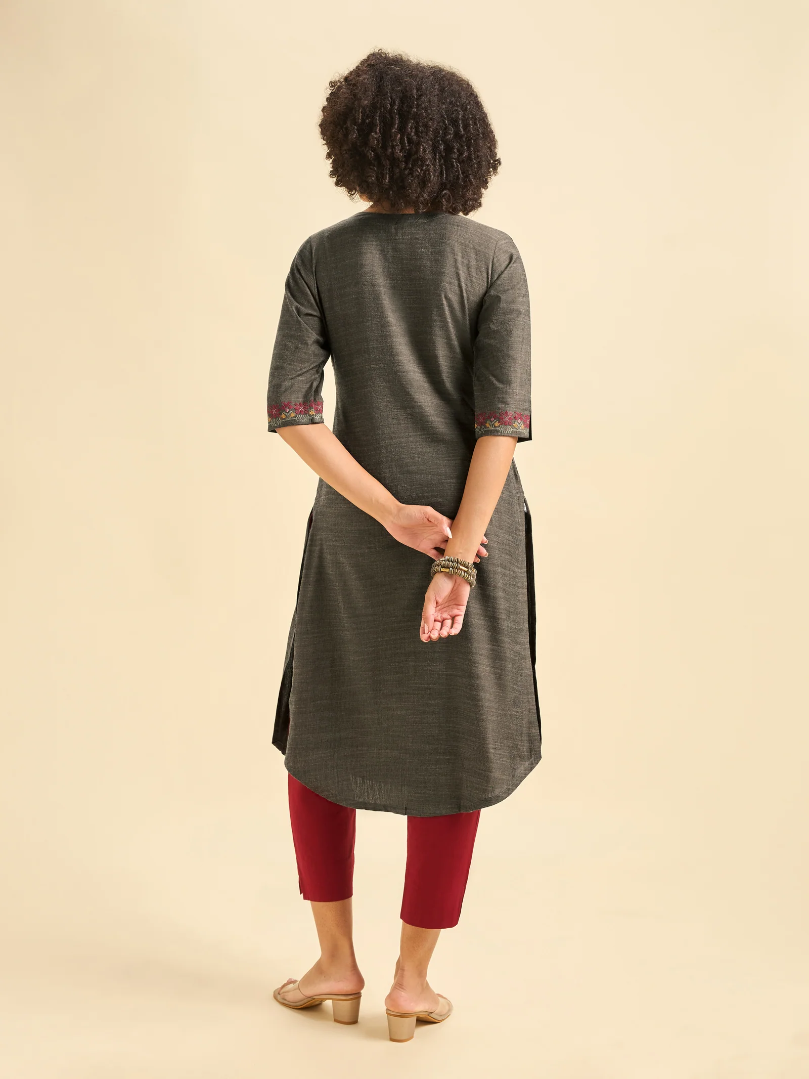 Dark Grey Cotton Viscose Kurti With Cross Stitch Embroidery - Image 4