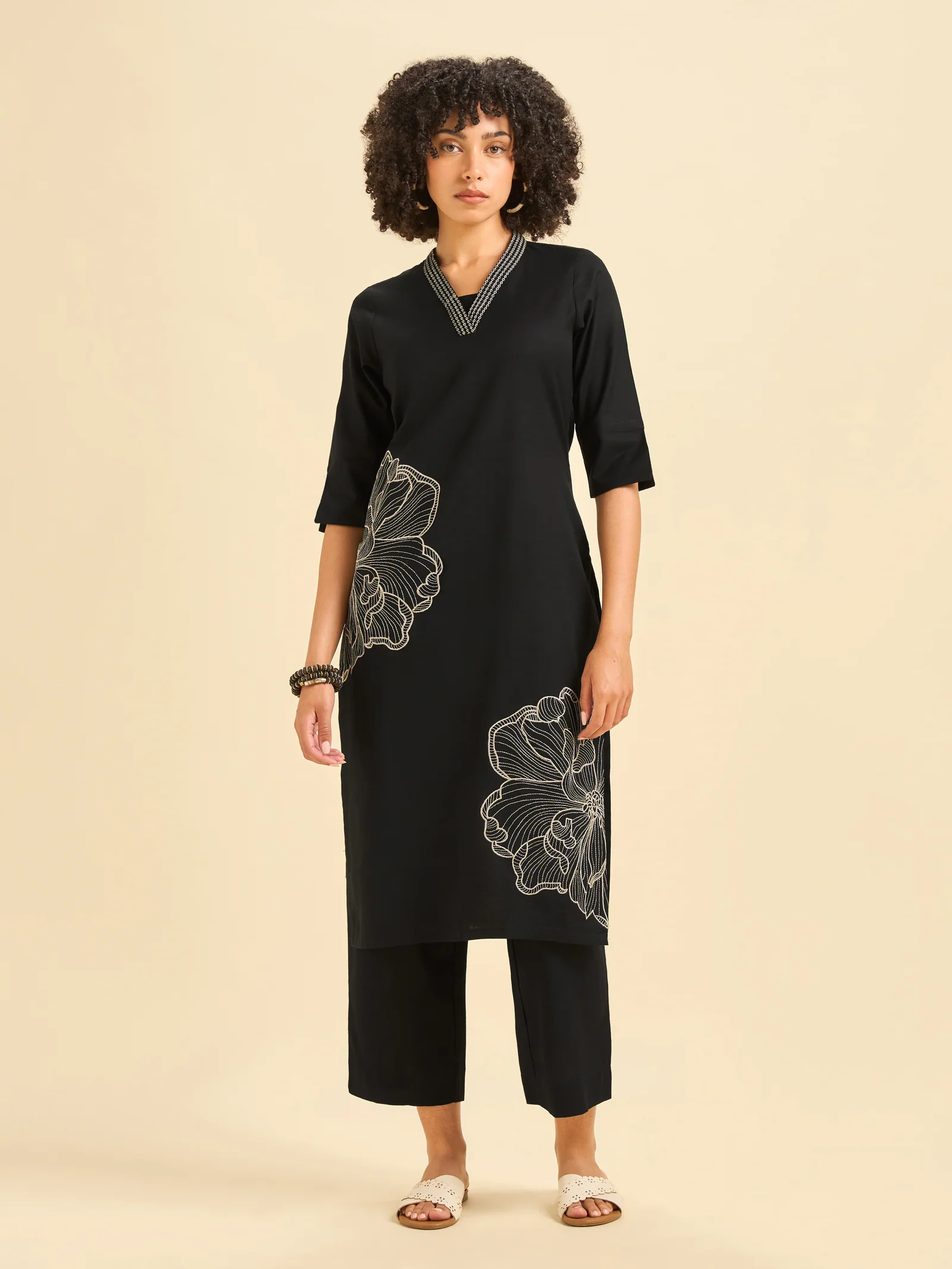 Black Cotton Flax Slitted Kurta Set With Embroidery