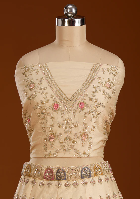 Cream Zardosi Raw Silk Semi-Stitched Lehenga - Image 4