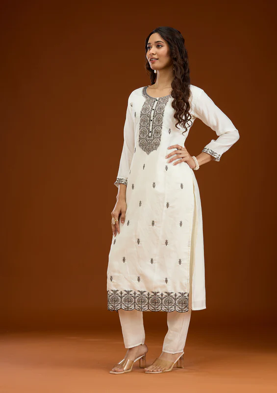 Off White Threadwork Semi Crepe Readymade Salwar Suit - Image 2