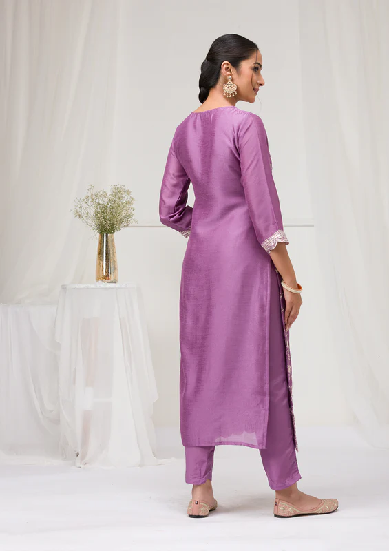 Lavender Threadwork Raw Silk Readymade Salwar Suit - Image 4