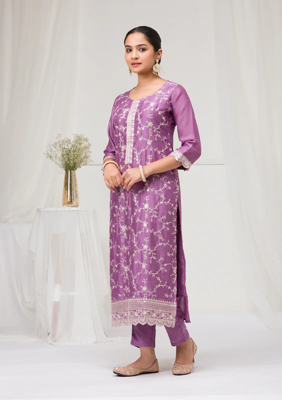Lavender Threadwork Raw Silk Readymade Salwar Suit - Image 2
