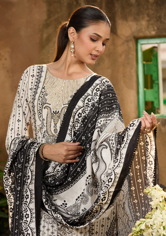 Off White Printed Crepe Readymade Salwar Suit - Image 3