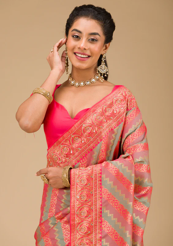 Mauve Cutdana Art Silk Saree - Image 4